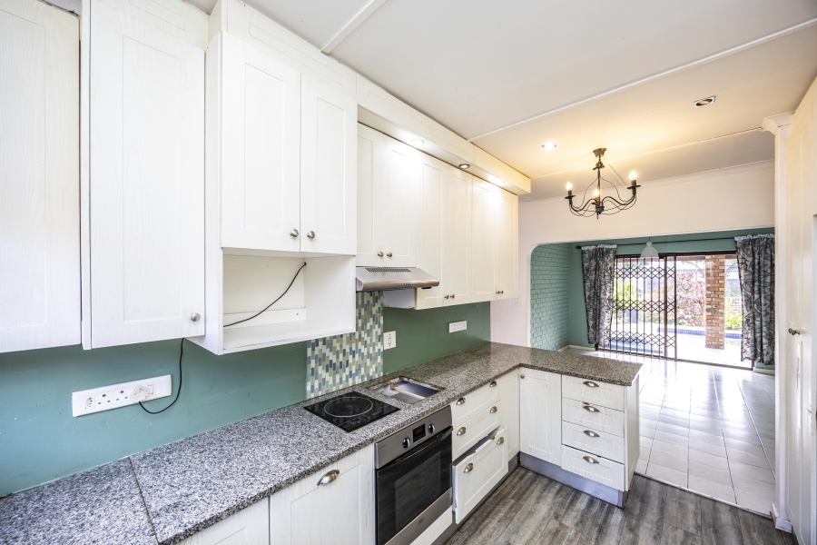 4 Bedroom Property for Sale in Nahoon Valley Park Eastern Cape